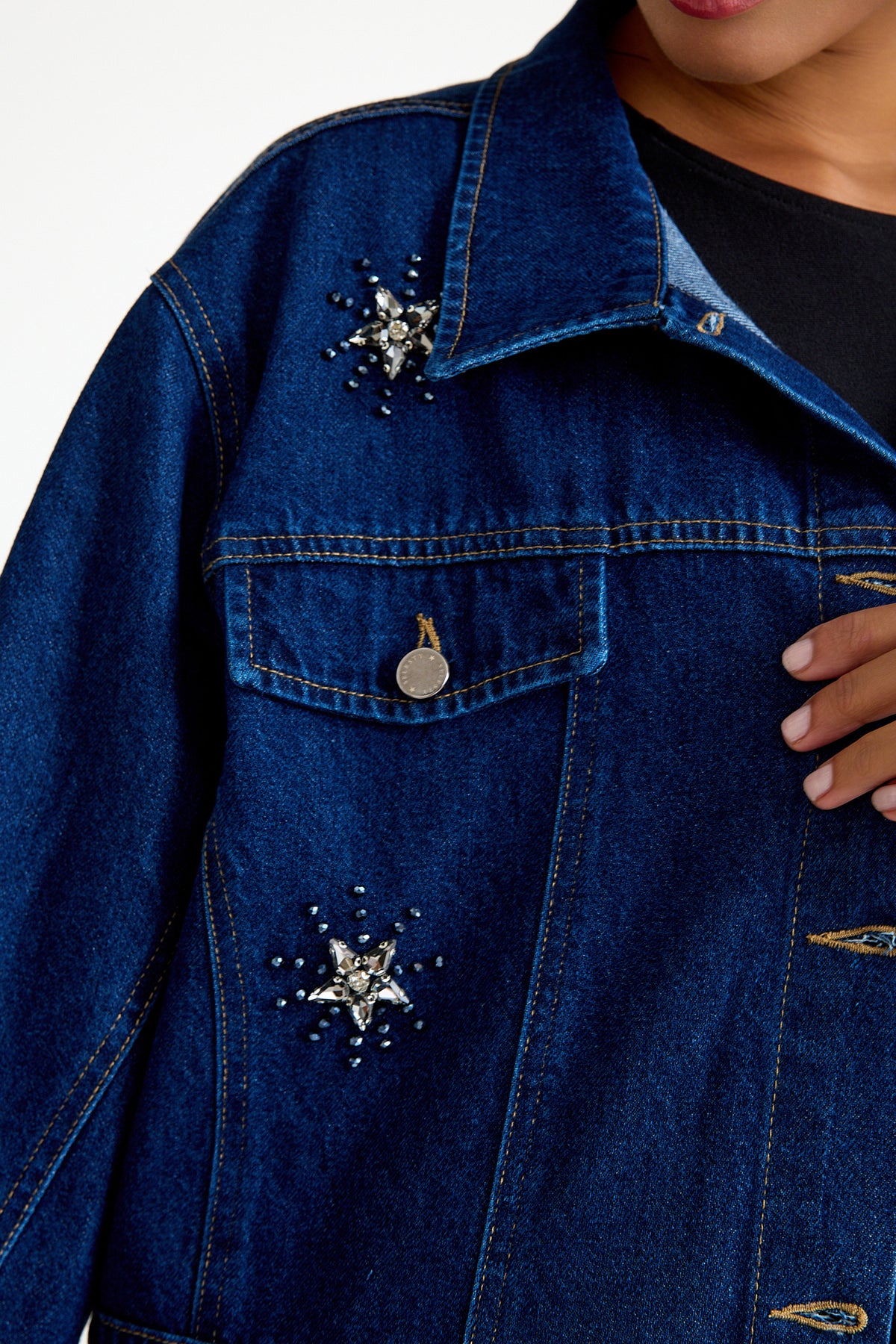 Oversize Fit Denim Ceket İşleme Detaylı