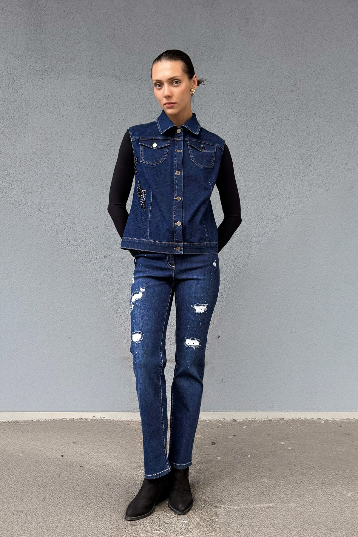 Kadın Bol Kesim Koyu Yıkamalı İşleme Detaylı Kot Yelek