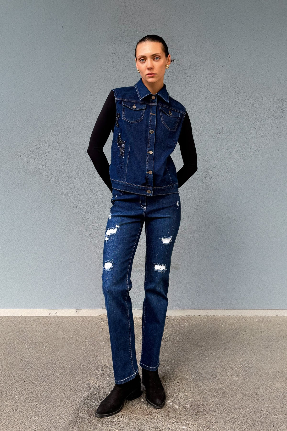 Yırtık Detaylı Koyu Yıkama Bootcut Jeans