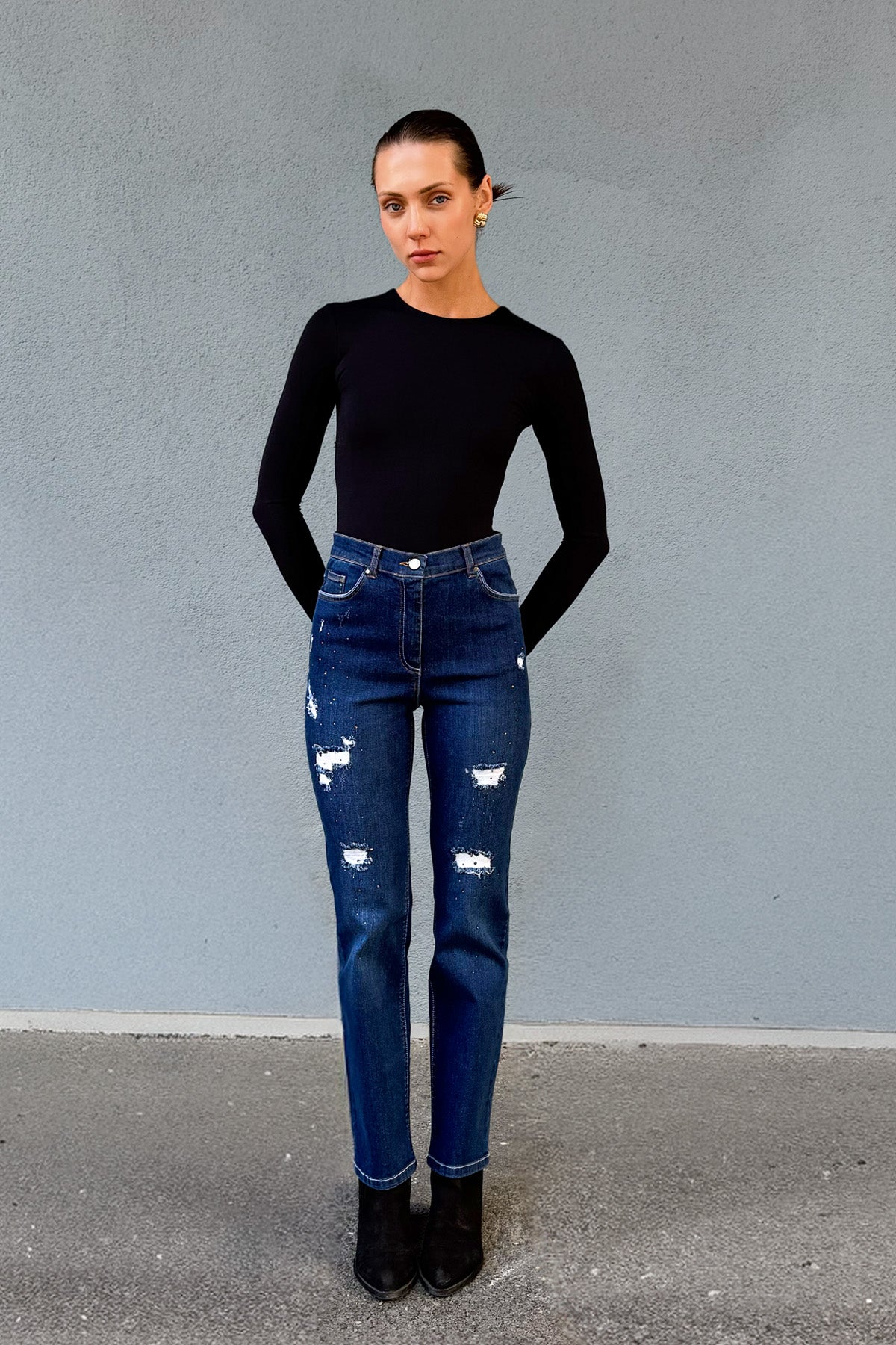 Yırtık Detaylı Koyu Yıkama Bootcut Jeans