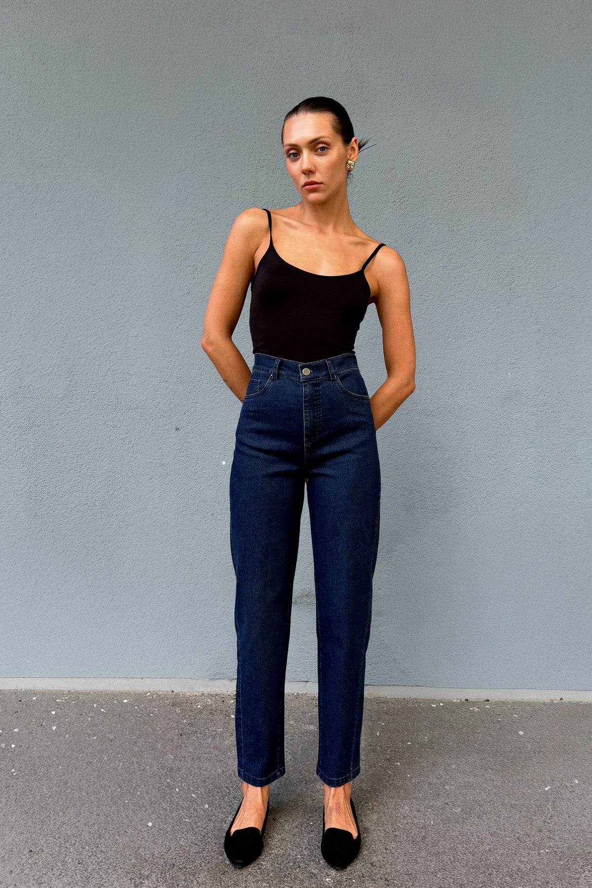 Barrel Fit Koyu Renk Yıkamalı Yüksek Bel Jean