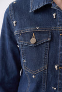 Taş İşlemeli Mavi Yıkamalı Denim Ceket