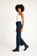 Yüksek Bel Geniş Paça Cep Detaylı Su Yıkamalı Flare Jeans