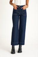 Yüksek Bel Geniş Paça Cep Detaylı Su Yıkamalı Flare Jeans