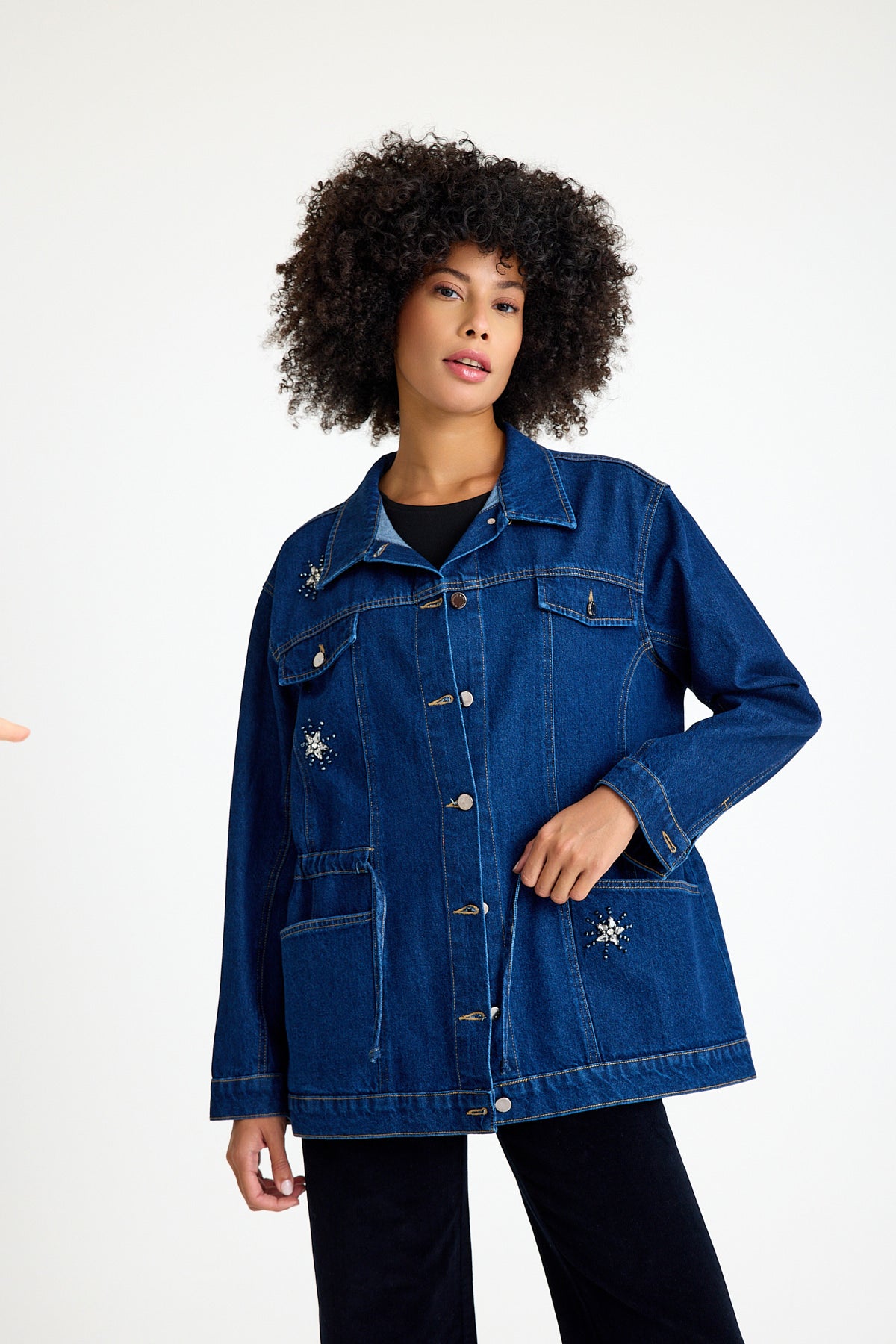 Oversize Fit Denim Ceket İşleme Detaylı