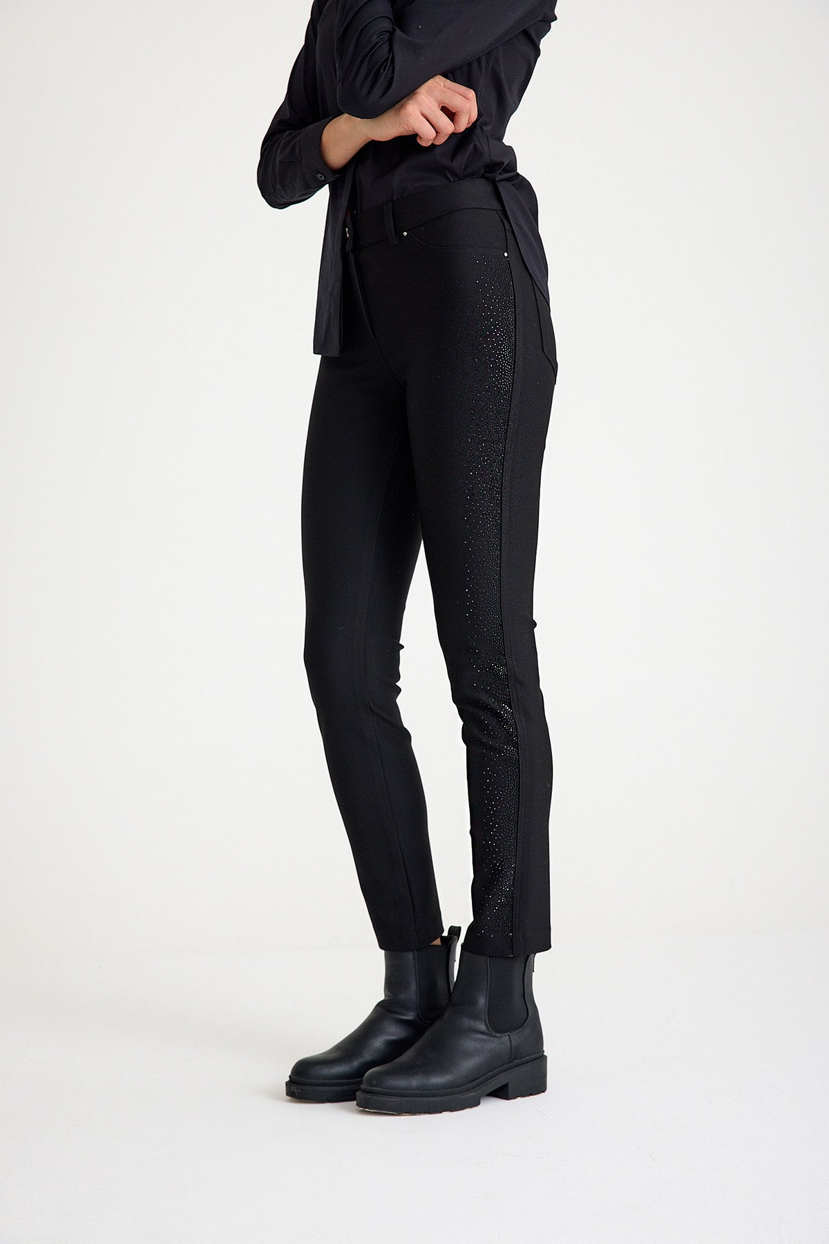 Kadın Siyah Yüksek Bel Vücut Toparlayıcı Kalın Çelik Örme Yanları Taşlı Pantolon