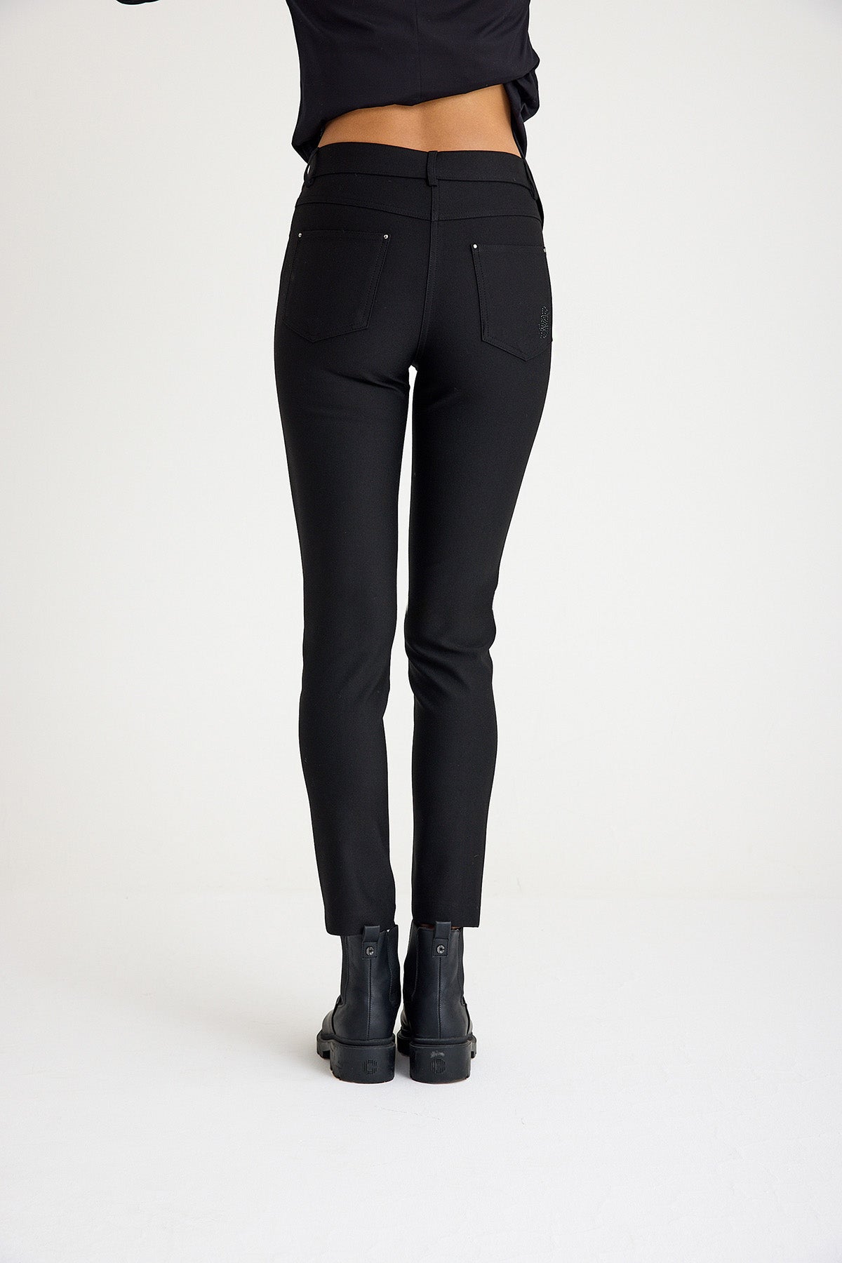 Kadın Siyah Yüksek Bel Vücut Toparlayıcı Kalın Çelik Örme Yanları Taşlı Pantolon