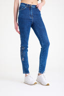 Kadın Yüksek Bel Likralı İşlemeli Mavi Jeans