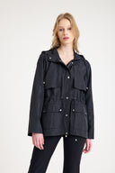 Kadın Su Geçirmez Hafif ve Şık Rüzgarlık