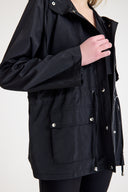 Kadın Su Geçirmez Hafif ve Şık Rüzgarlık