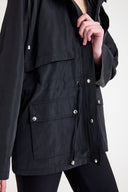 Kadın Su Geçirmez Hafif ve Şık Rüzgarlık