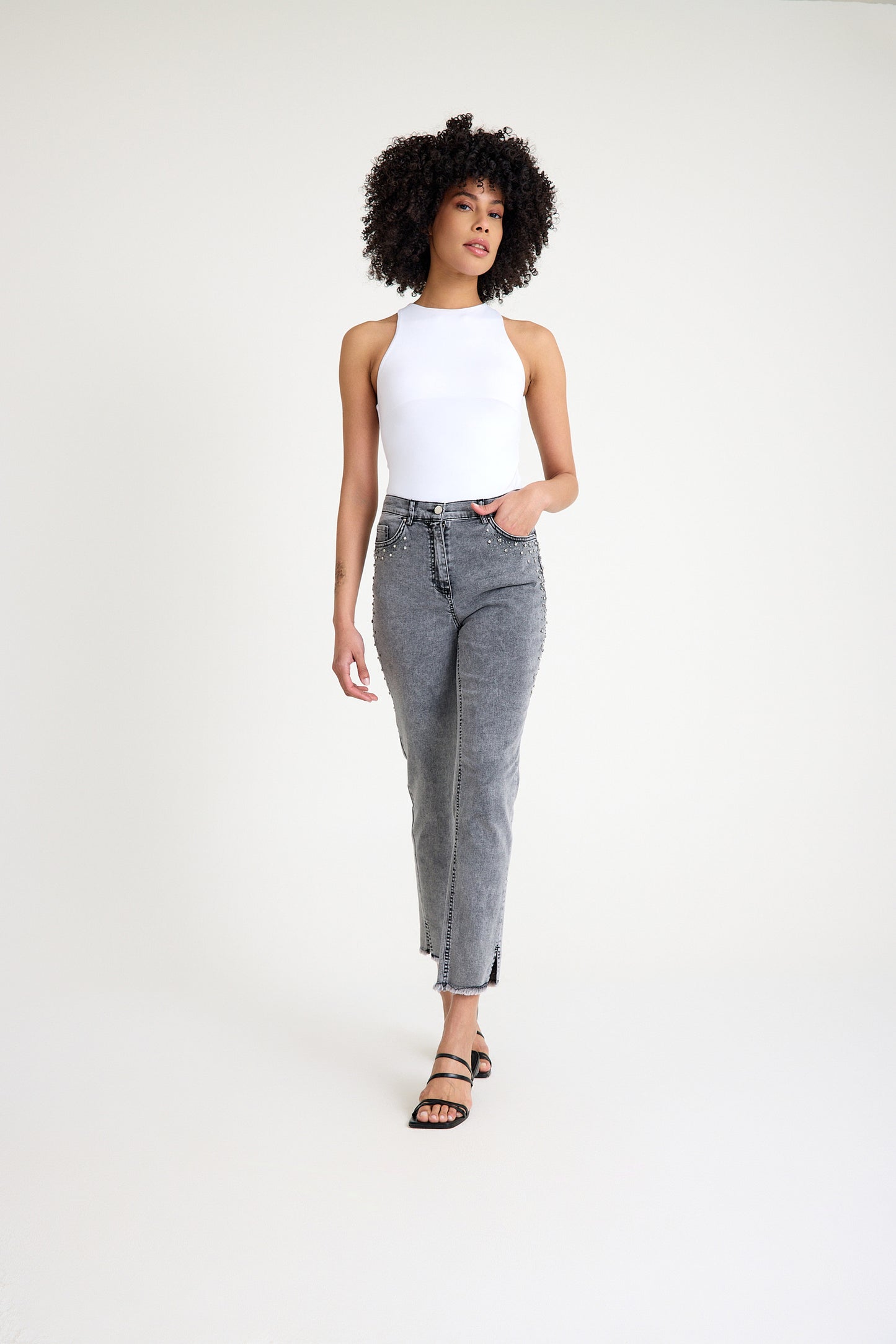 Yüksek Bel Esnek Taş İşleme Detaylı Gri Slim Jeans