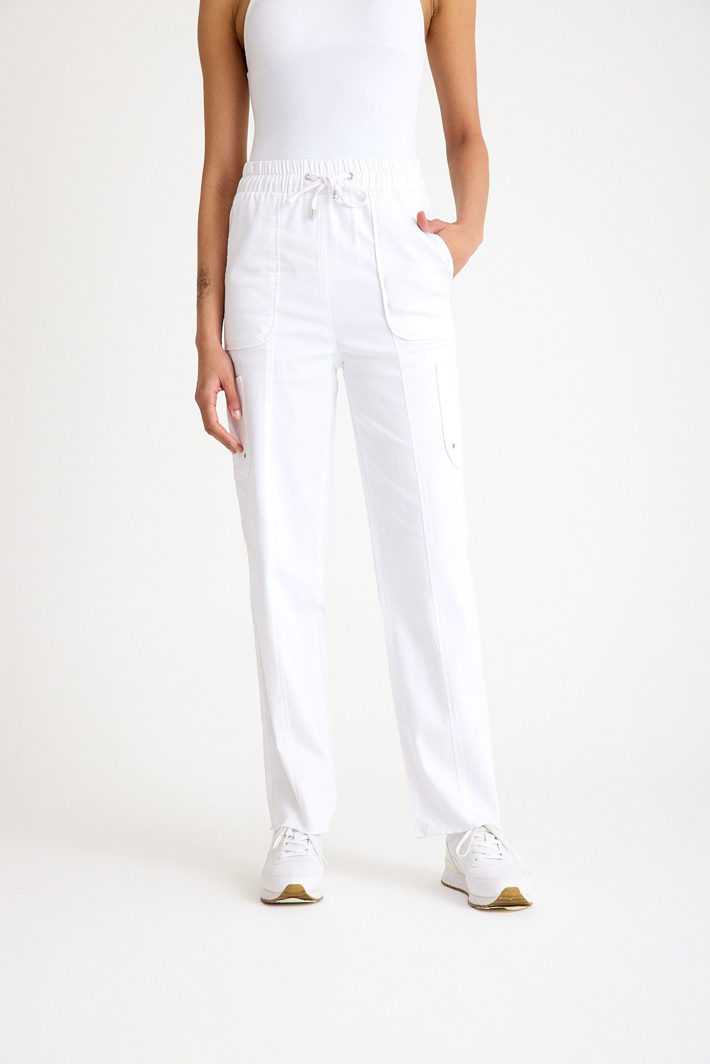 Beyaz Yüksek Bel Rahat Kesim Straight Fit Kadın Kargo Pantolon