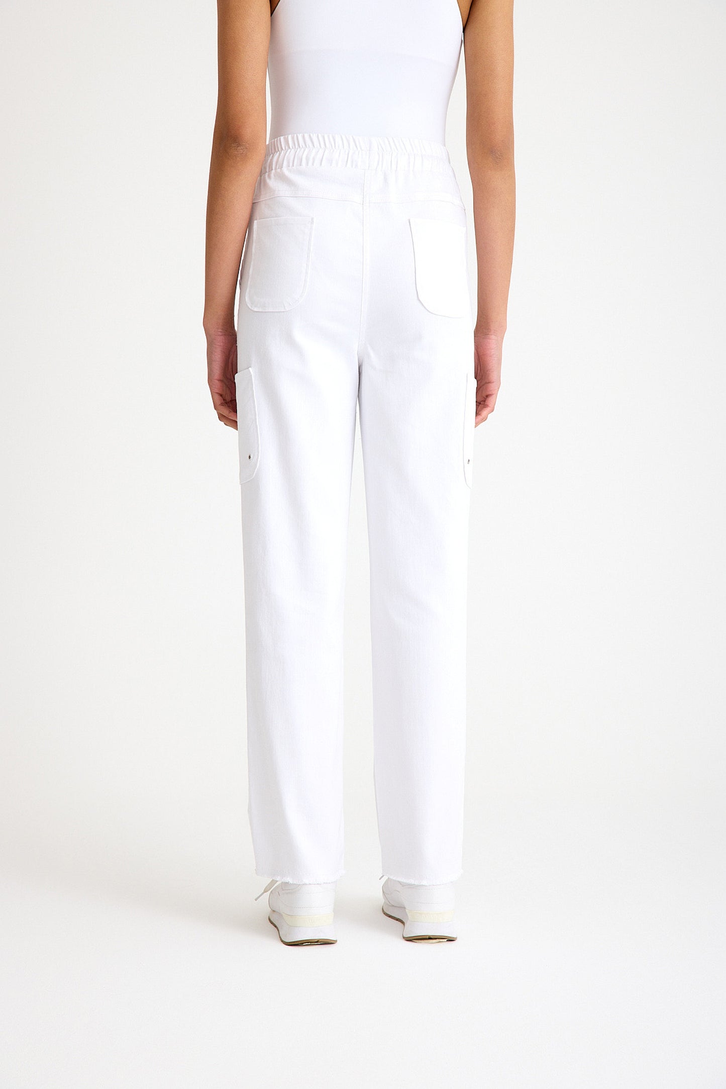 Beyaz Yüksek Bel Rahat Kesim Straight Fit Kadın Kargo Pantolon