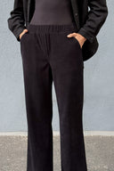 Kadife Görünümlü Belden Lastikli Bol Paça Pantolon