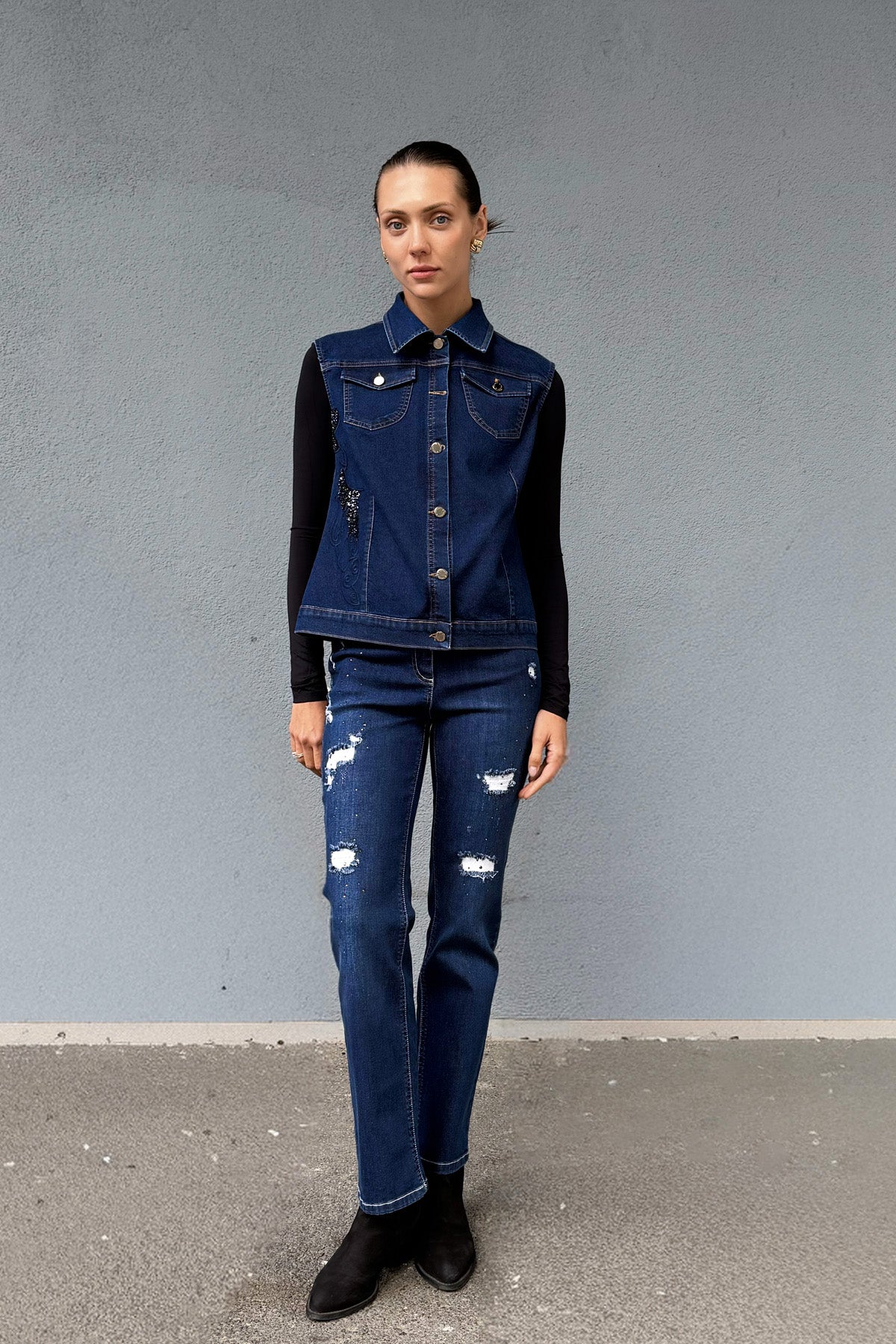 Kadın Bol Kesim Koyu Yıkamalı İşleme Detaylı Kot Yelek