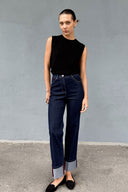 Yüksek Bel Paça Kıvrık Kırmızı İşleme Detaylı Straight Leg Kot Pantolon