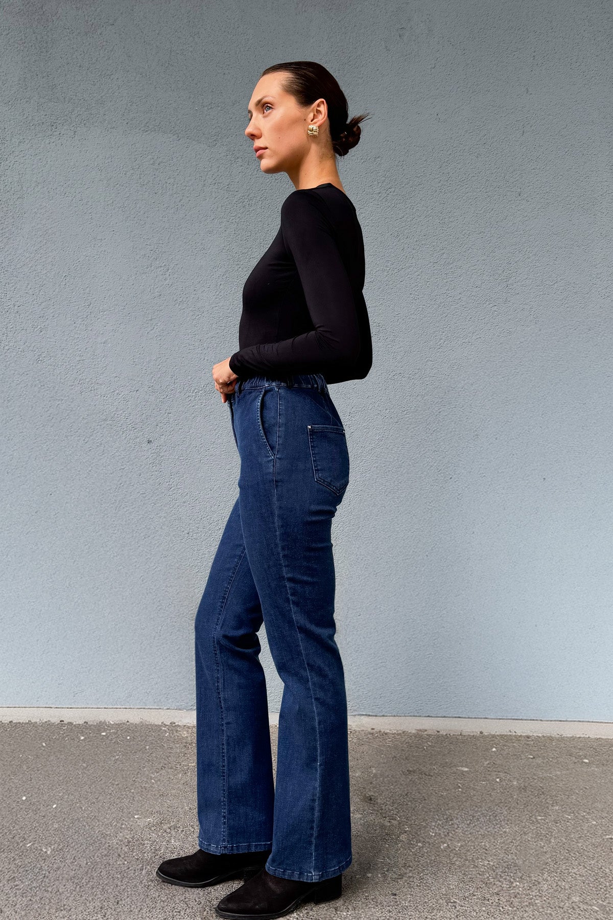 Belden Lastikli Hafif İspanyol Paça Jeans