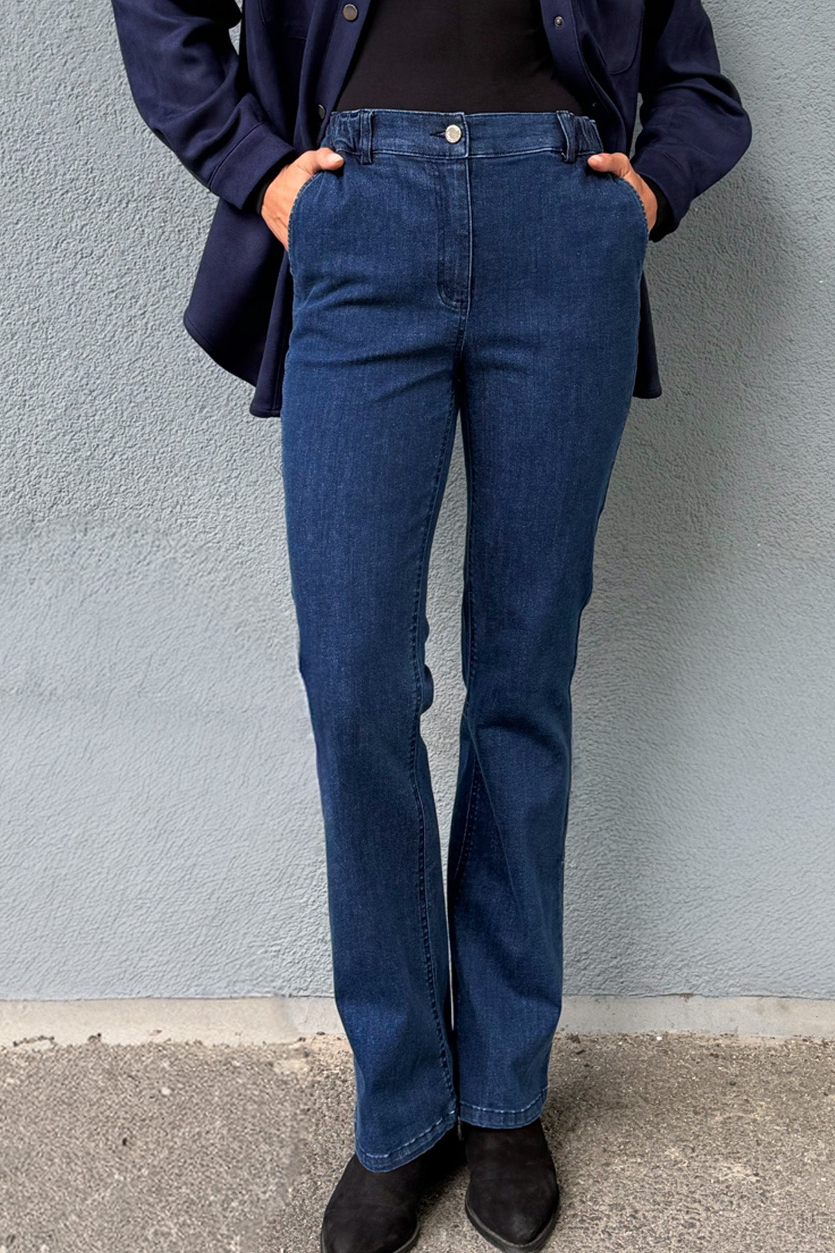 Belden Lastikli Hafif İspanyol Paça Jeans