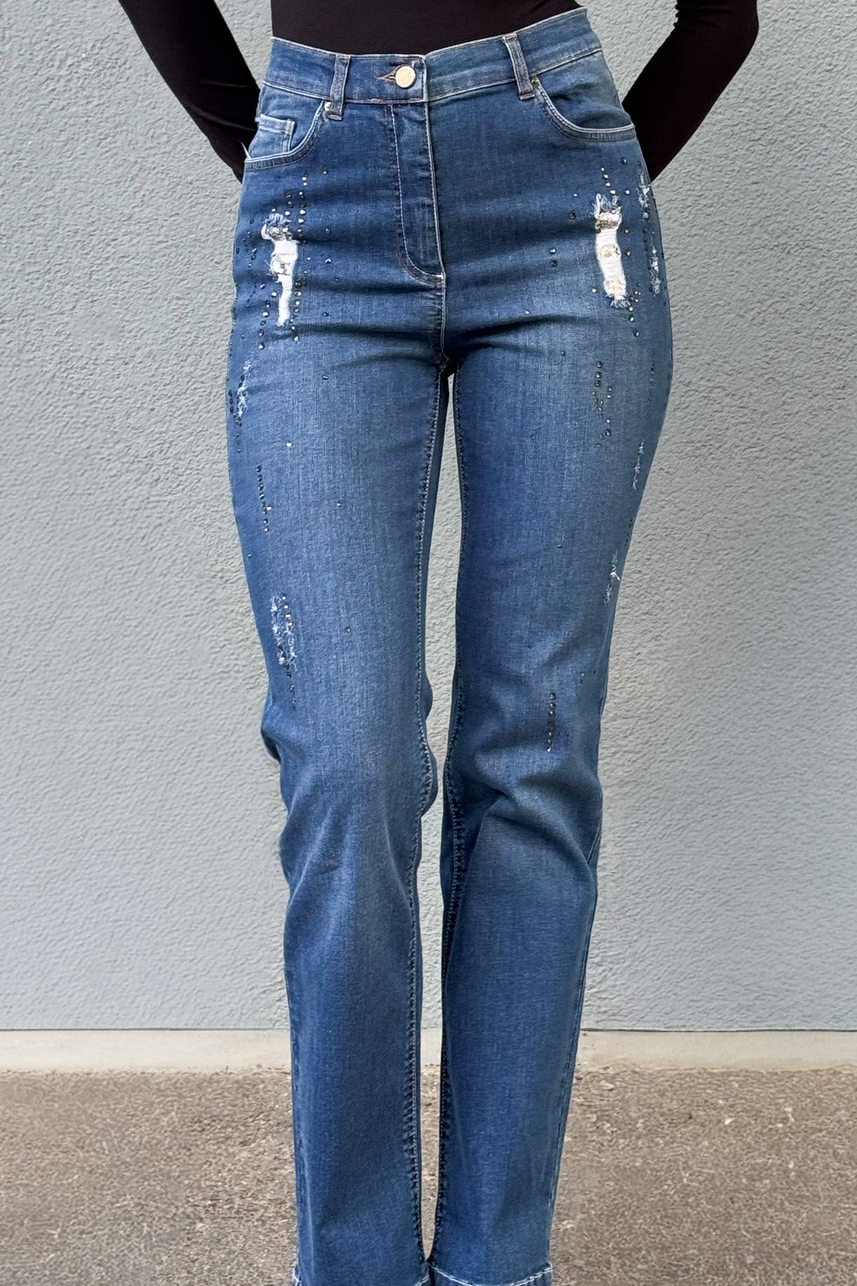 Yırtık ve Taş Detaylı Mavi Bootcut Jeans