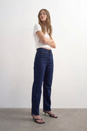 Barrel Fit Dark Wash High-Waist Jeans