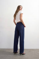 Barrel Fit Dark Wash High-Waist Jeans