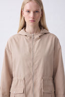 Women's Windbreaker Functional and Waterproof Design