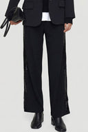 Yanları Payetli ve Yırtmaçlı Siyah Yüksek Bel Lastikli Pantolon